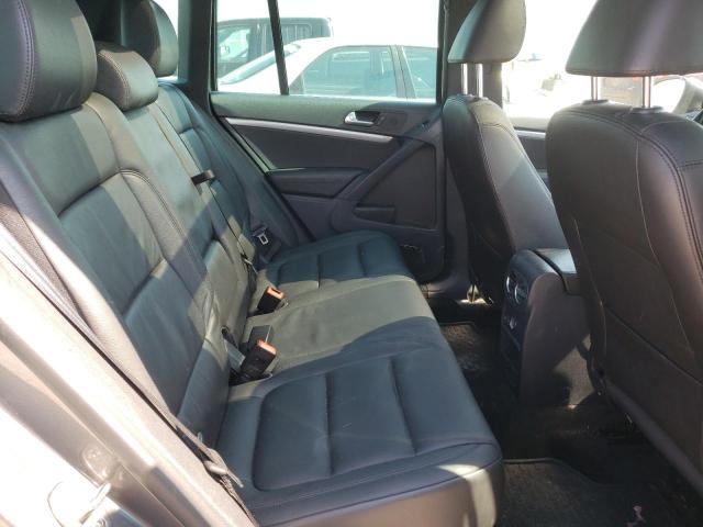 2017 VOLKSWAGEN TIGUAN HIG WVGLV7AX7HK034094