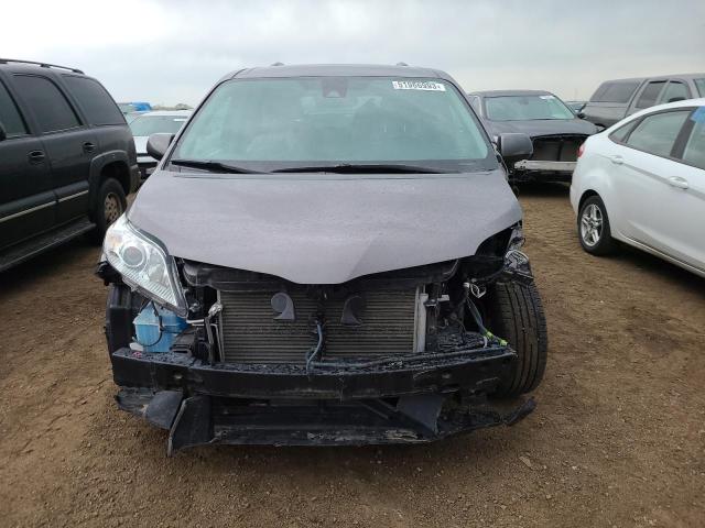 5TDKZ3DC9KS976945 Toyota SIENNA LE