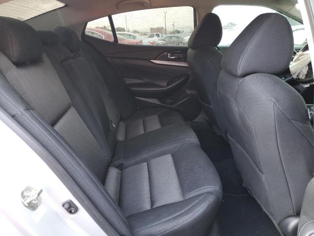 1N4AA6AP3HC377552 Nissan Maxima 3.5s