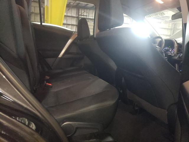 2T3BFREV1JW827177 Toyota RAV4 LE