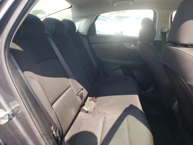3KPF24AD4KE106331 KIA FORTE FE