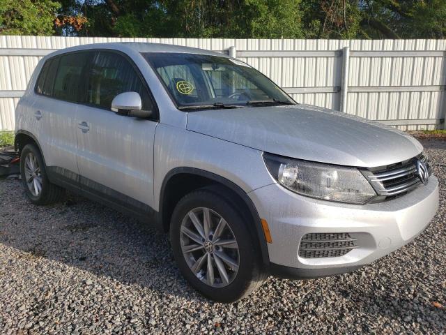 2018 Volkswagen Tiguan Limited VIN: WVGAV7AXXJK001944 Lot: 53696513