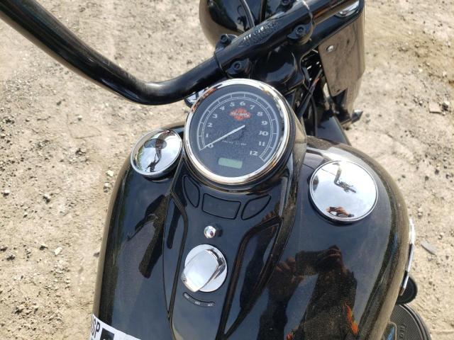 2017 HARLEY-DAVIDSON FLSS 1HD1JS918HB044674