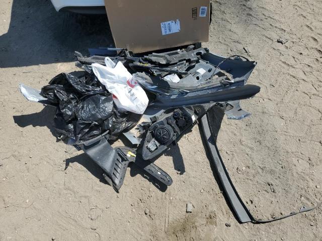 5NPD84LF2JH297875 Hyundai ELANTRA SEL