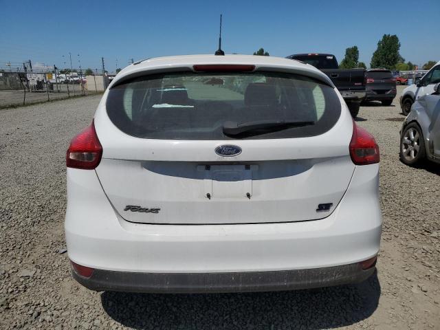 1FADP3K22JL271306 Ford FOCUS SE