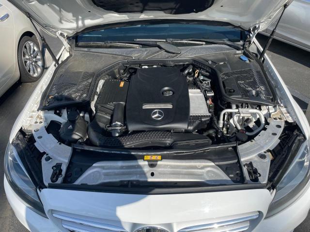 55SWF4JB3HU228389 Mercedes-Benz C 300