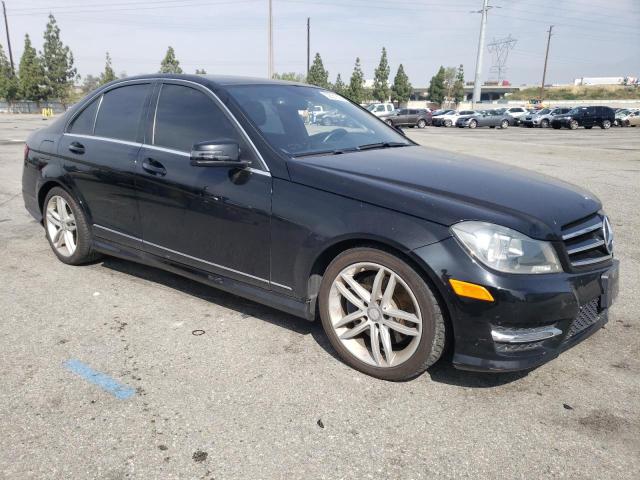 WDDGF8AB0ER312470 Mercedes-Benz C 300 4matic