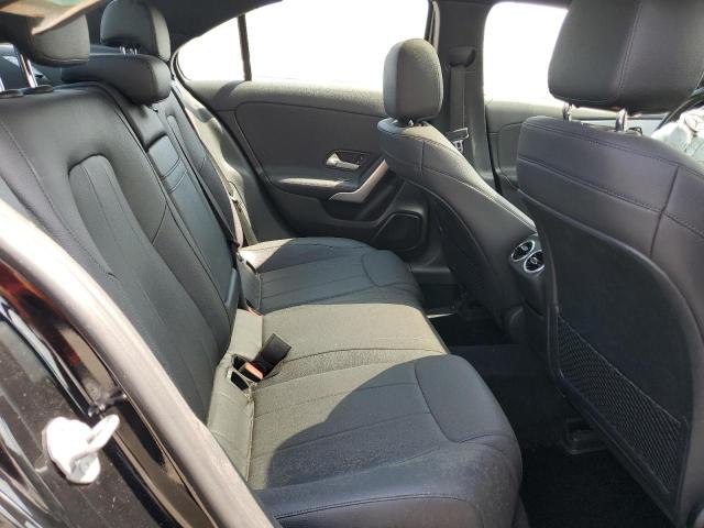 WDD3G4FB8KW025971 Mercedes-Benz A 220 4matic