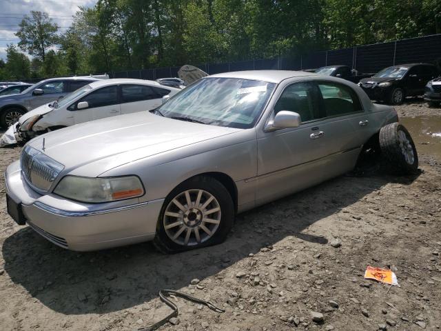 2007 Lincoln Town Car Signature