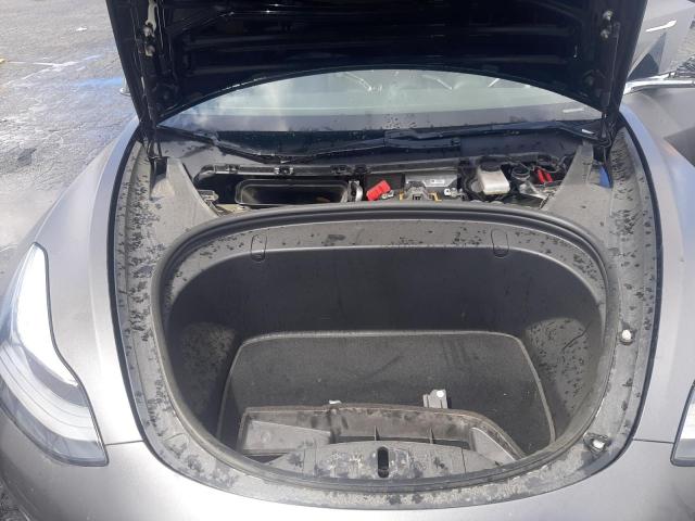 5YJ3E1EA8JF152729 Tesla MODEL 3