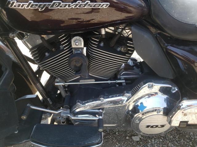 2011 HARLEY-DAVIDSON FLTRU 1HD1KGM1XBB645710