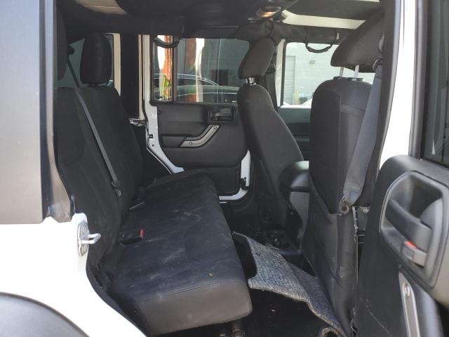1C4BJWDG9JL859250 Jeep Wrangler Unlimited Sport