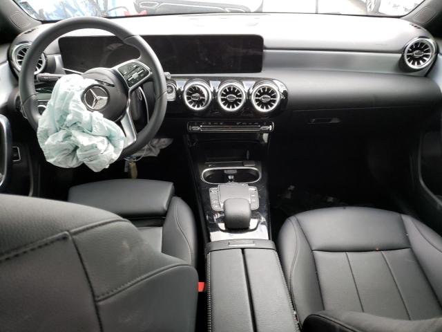 W1K3G4EB7NJ364272 Mercedes-Benz A 220