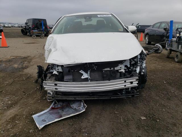 JTDEAMDE3NJ051512 Toyota COROLLA LE