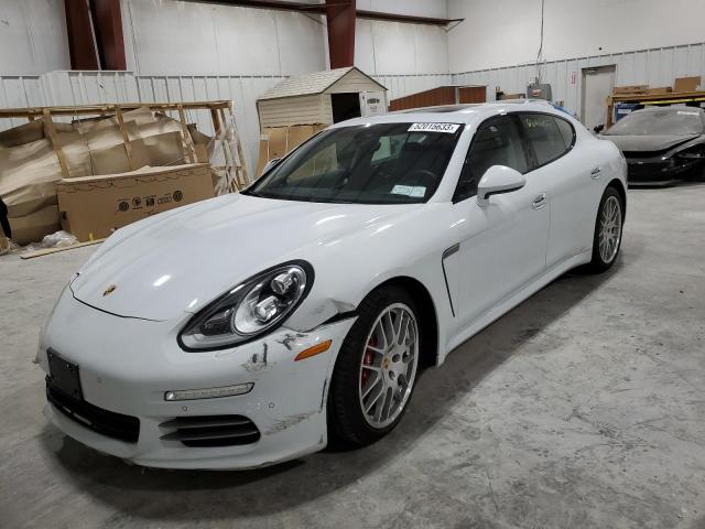 2016 Porsche Panamera 