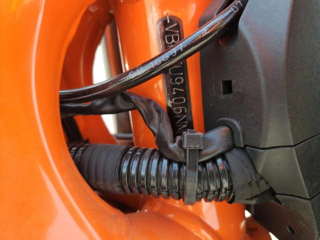 2022 KTM 890 DUKE R VBKTU9406NM830562