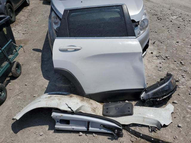 1C4PJLCB5KD114789 Jeep Cherokee Latitude