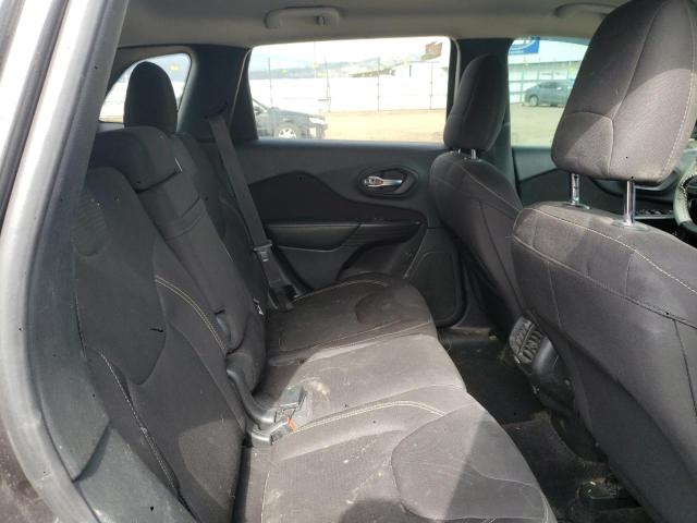 1C4PJMCS4HW505600 Jeep Cherokee Latitude