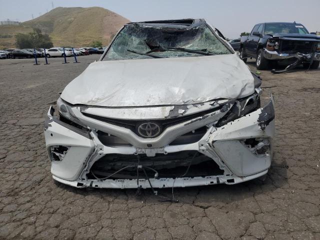 4T1BZ1HK1JU013808 Toyota CAMRY XSE