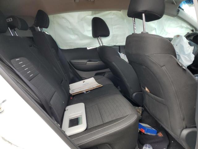 KNDPMCAC1J7328808 KIA Sportage Lx