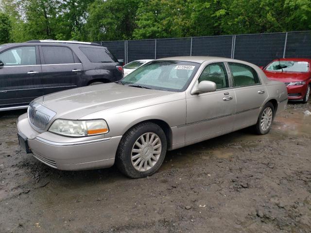 2003 Lincoln Town Car Executive