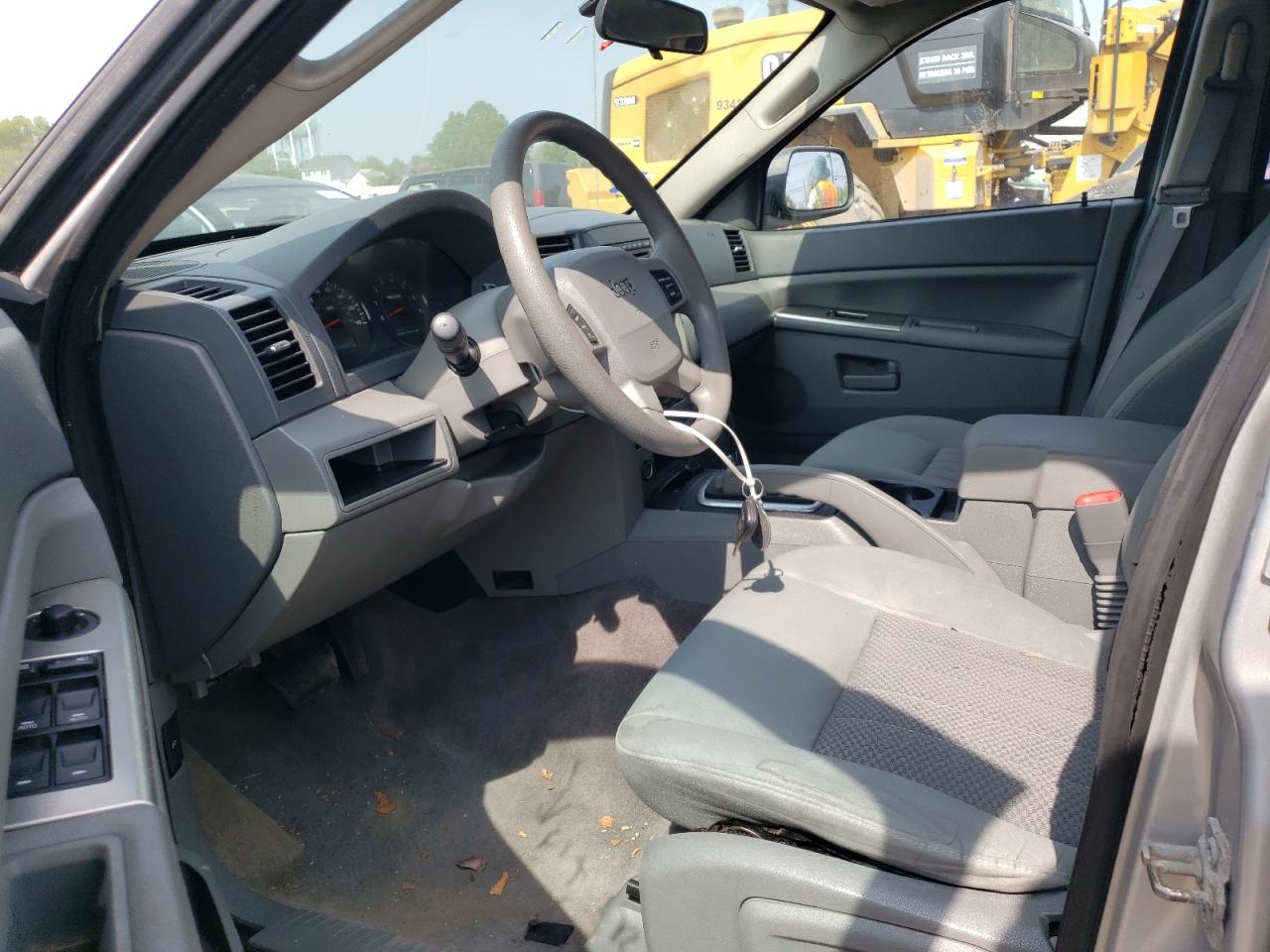 1J4GR48K36C303499 2006 Jeep Grand Cherokee Laredo