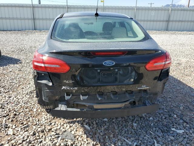 1FADP3F23FL263040 Ford FOCUS SE
