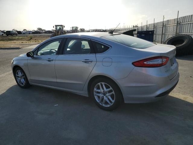 3FA6P0HDXFR258215 Ford FUSION SE