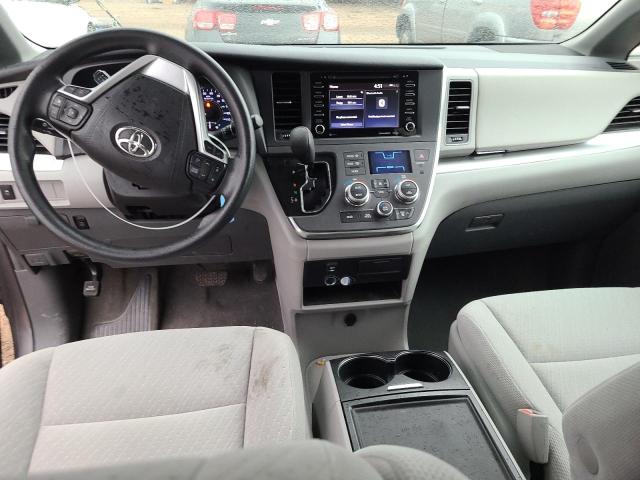 5TDKZ3DC9KS976945 Toyota SIENNA LE