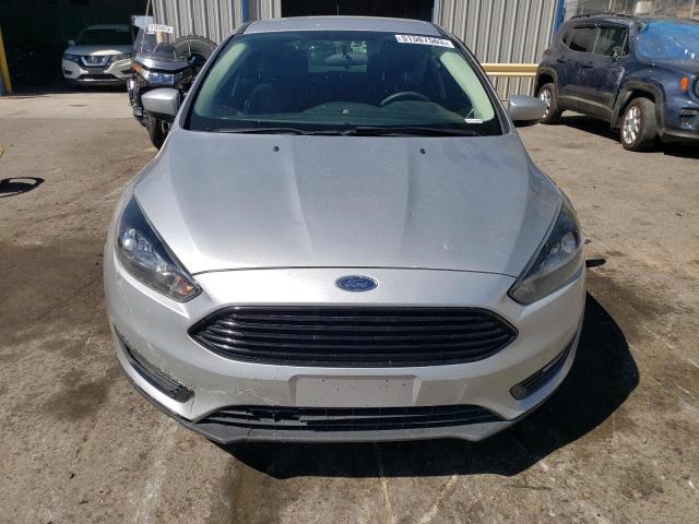 1FADP3FE2JL260990 Ford FOCUS SE