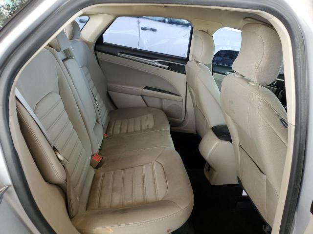 3FA6P0HD2JR209499 Ford FUSION SE