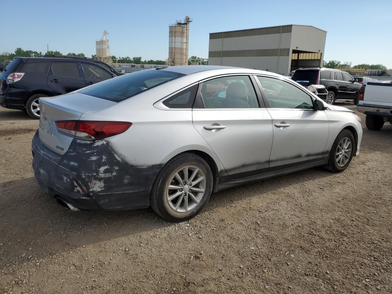 Lot #2919292601 2018 HYUNDAI SONATA SE