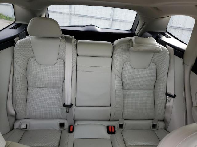 2018 VOLVO XC60 LYVA22RL5JB097448