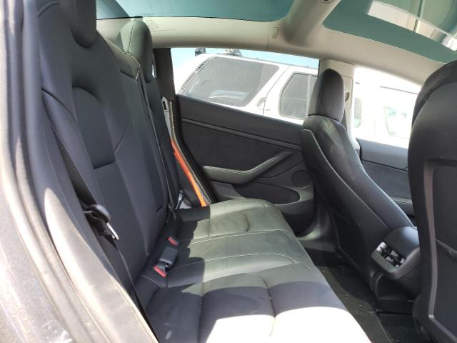 5YJ3E1EB3PF386438 Tesla MODEL 3