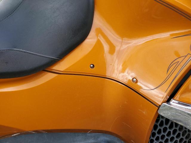 2014 CAN-AM SPYDER ROA - 2BXNBDD15EV003975