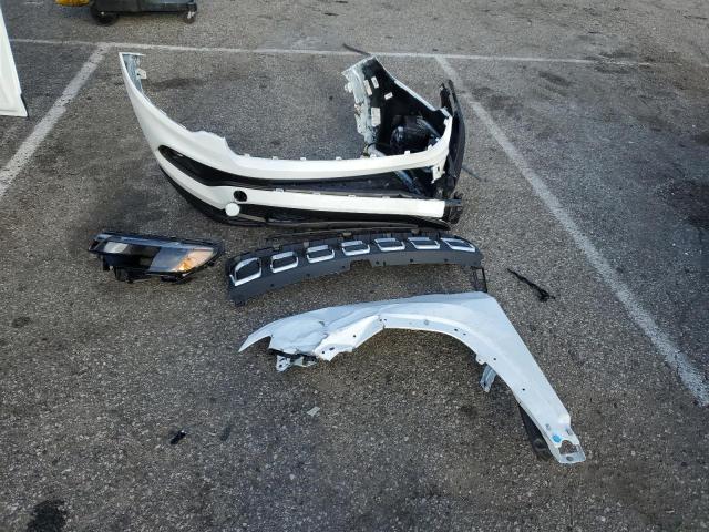 3C4NJCBB3NT229379 Jeep Compass Latitude