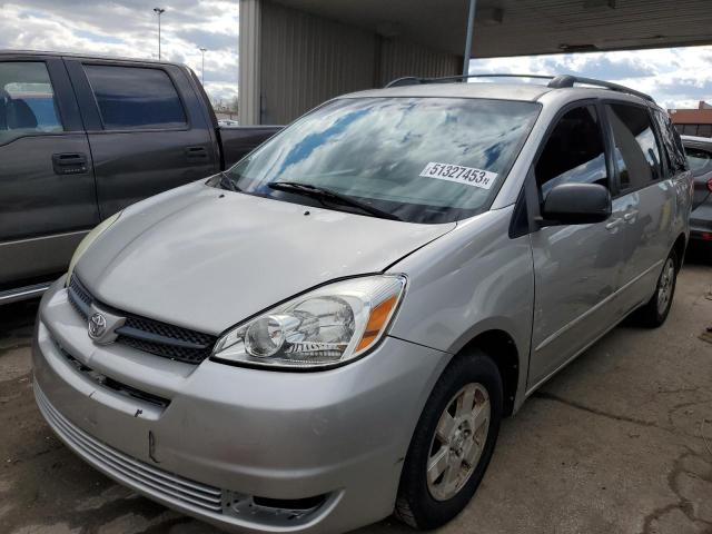 2004 Toyota Sienna CE