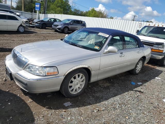 2009 Lincoln Town Car Signature Limited