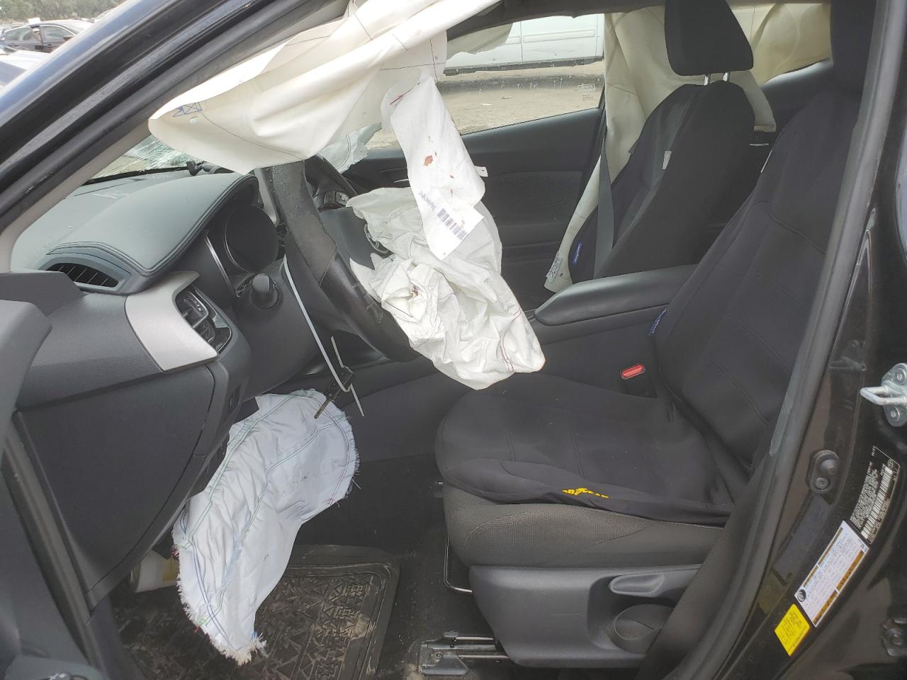 NMTKHMBX6MR132118 TOYOTA C-HR 2021