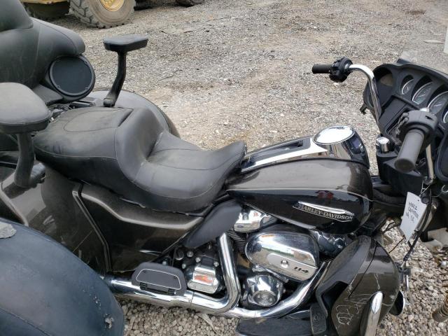 2019 HARLEY-DAVIDSON FLHTCUTG 1HD1MAF13KB858888