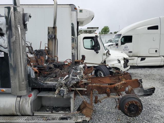 Lot #2042751505 2020 FREIGHTLINER CONVENTION salvage car