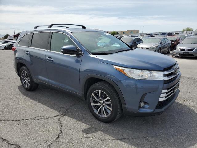 5TDKZRFH6JS245688 Toyota Highlander Se