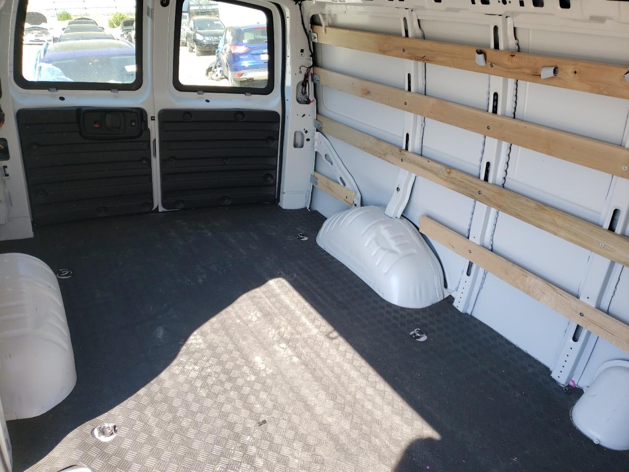 VIN: 1GCWGAFP5N1252778 2022 CHEVROLET EXPRESS
