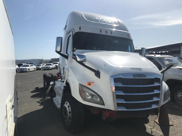 Salvage cars for sale from Copart Pasco, WA: 2019 Freightliner Cascadia 126