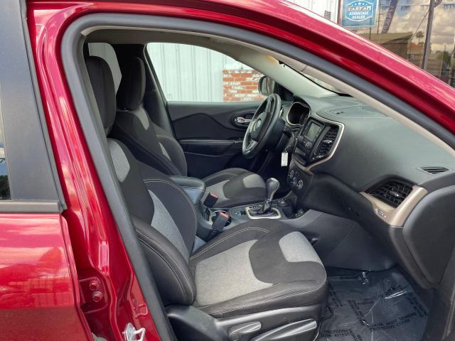 1C4PJMAB3FW635464 Jeep Cherokee Sport