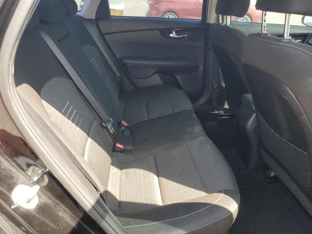3KPF34AD8KE094763 KIA Forte Gt Line