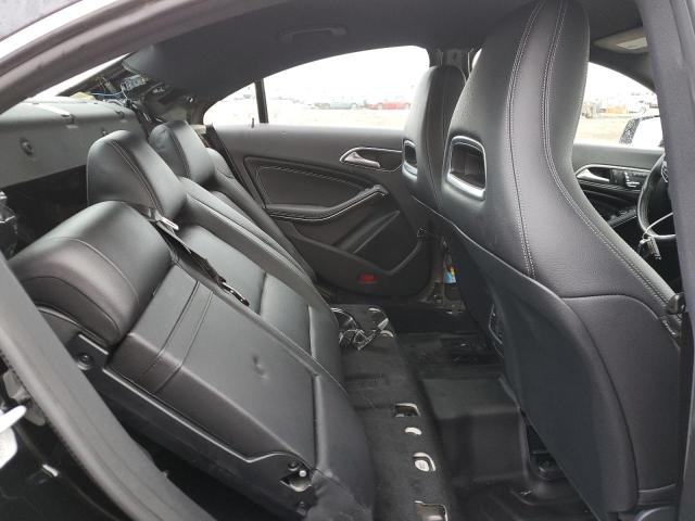 WDDSJ4GB9JN584414 Mercedes-Benz CLA 250 4MATIC
