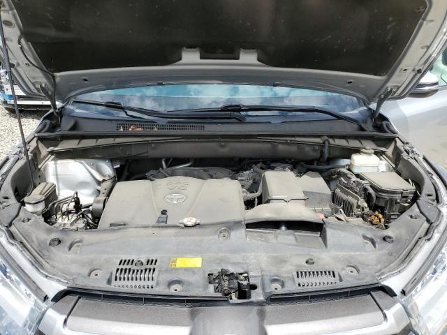 5TDJZRFH1JS812109 Toyota Highlander Se