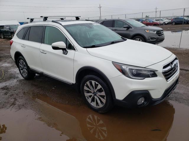 4S4BSETC3J3389945 Subaru Outback Touring