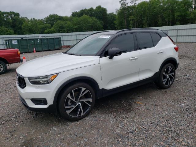 2022 Volvo XC40 